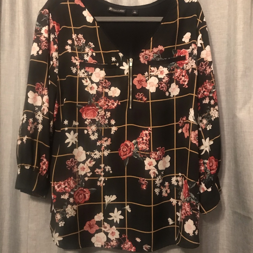 NY&Co! Black floral blouse